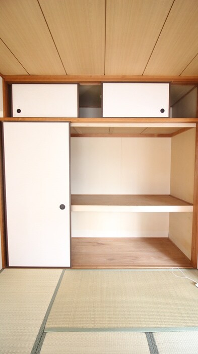 物件内観写真12　(収納)