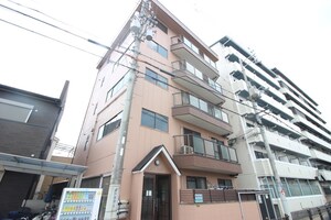 メゾン　カメリア外観写真