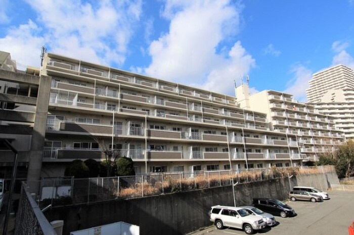 物件外観写真5　(駐車場)