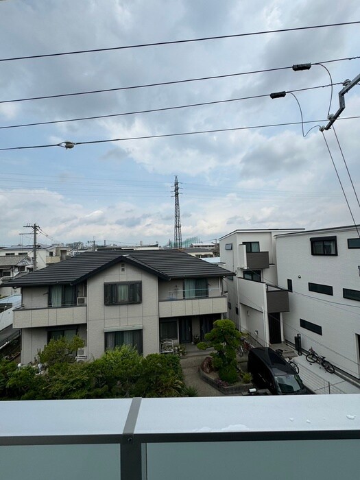 物件内観写真18　(室内からの展望)