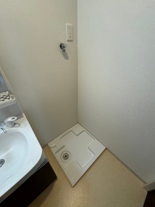 物件内観写真22　(洗濯機置場)