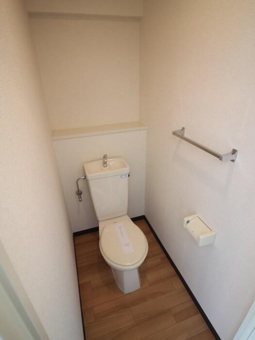 物件内観写真12　(トイレ)