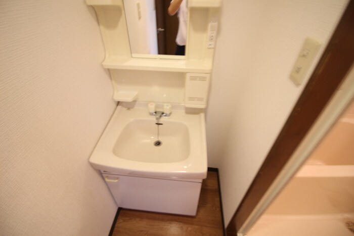 物件内観写真9　(洗面)