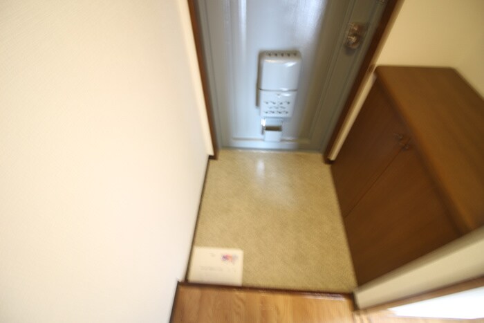 物件内観写真19　(玄関)