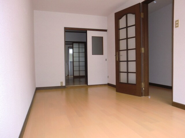 物件内観写真6　(居室)