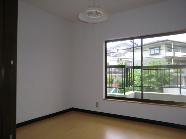 物件内観写真12　(居室)