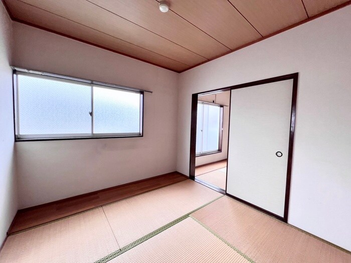 物件内観写真8　(居室)