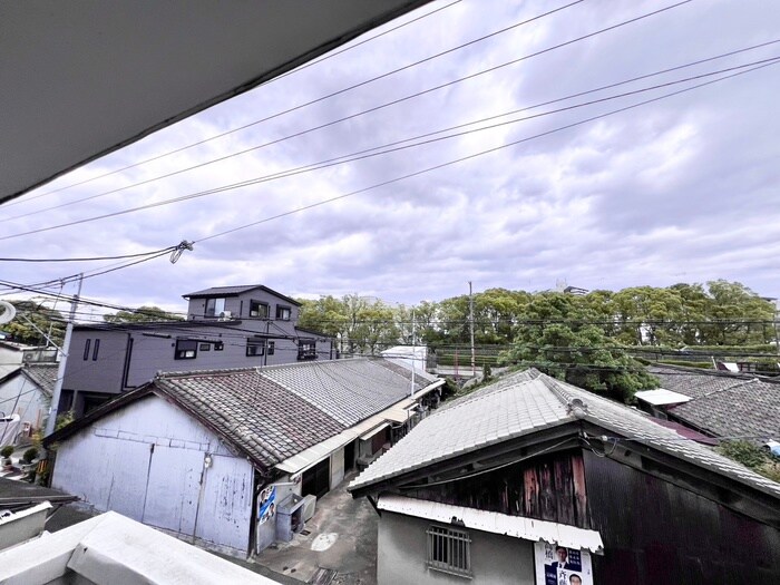 物件内観写真20　(室内からの展望)