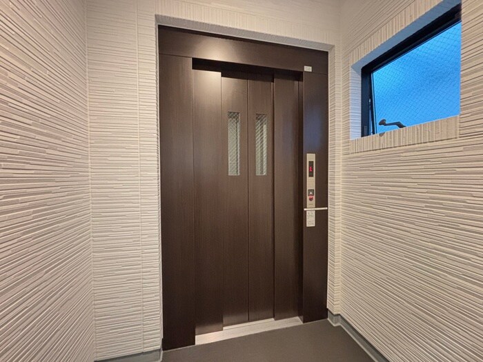 物件外観写真5　(建物設備)