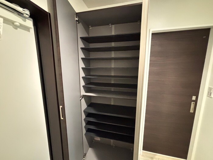 物件内観写真16　(靴箱)