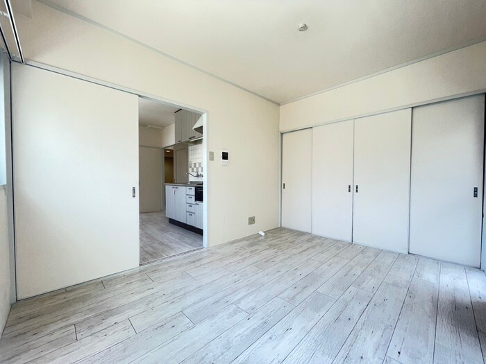 物件内観写真10　(居室)