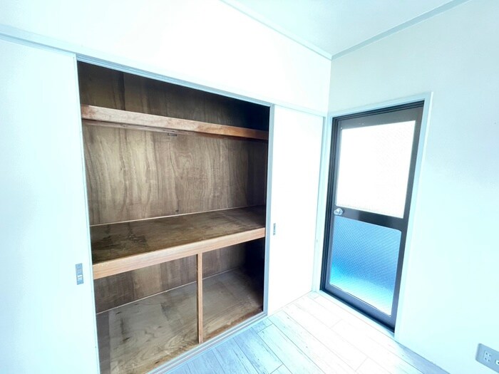 物件内観写真16　(収納)