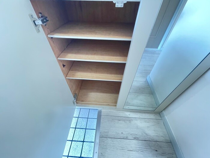 物件内観写真19　(靴箱)