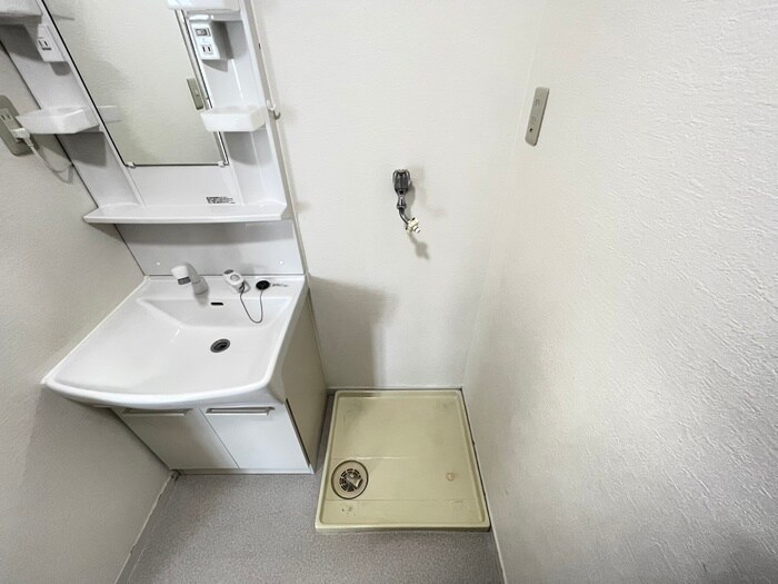 物件内観写真21　(洗濯機置場)