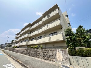クレストヒルズ外観写真