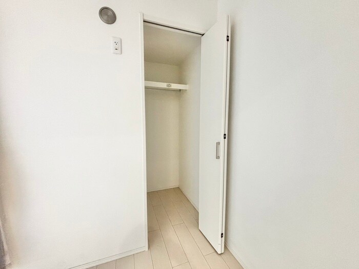物件内観写真8　(収納)