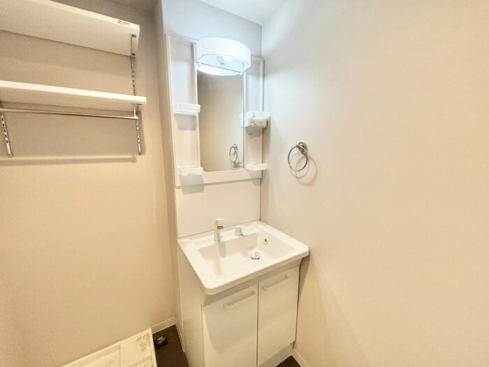 物件内観写真11　(洗面)