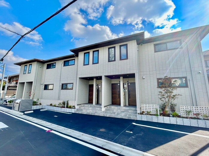 物件外観写真1　(外観写真)