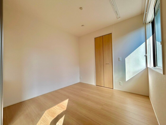 物件内観写真12　(居室)