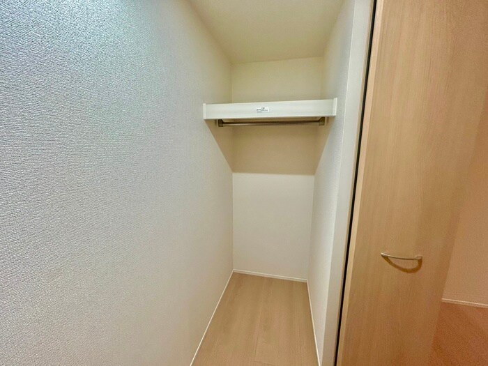 物件内観写真16　(収納)