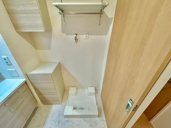 物件内観写真17　(洗濯機置場)