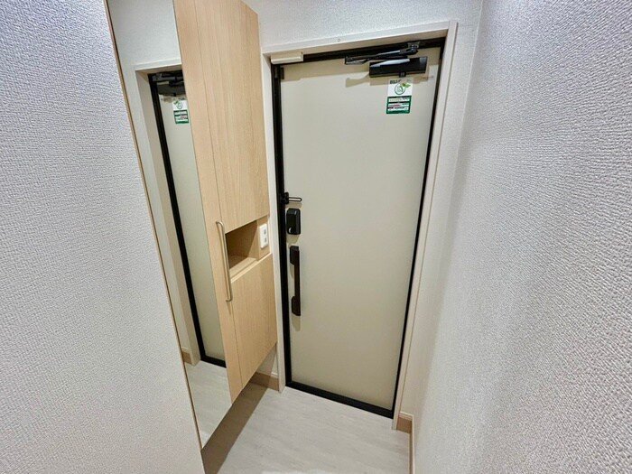 物件内観写真19　(玄関)