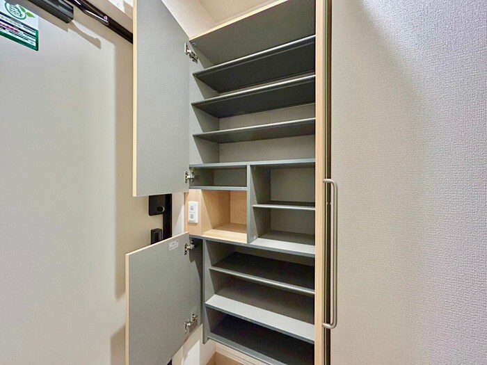 物件内観写真21　(靴箱)