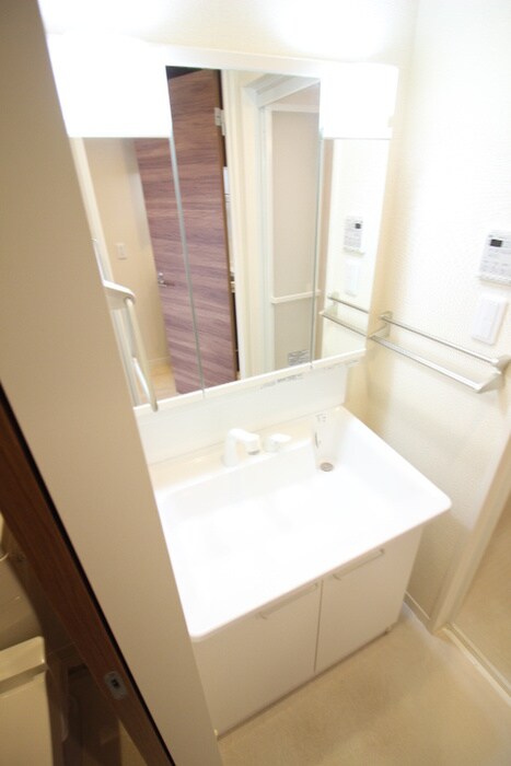 物件内観写真10　(洗面)