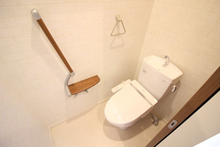 物件内観写真11　(トイレ)