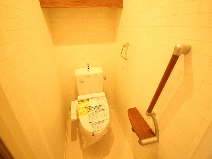 物件内観写真13　(トイレ)