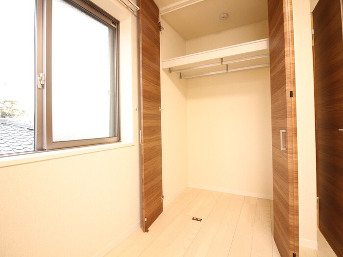 物件内観写真14　(収納)