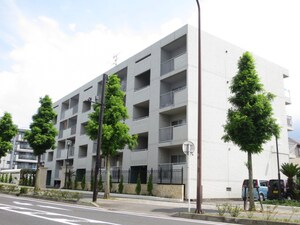 ロイヤルコ－ポ坂口外観写真