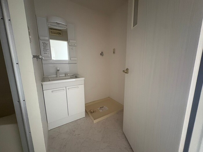 物件内観写真14　(洗面)