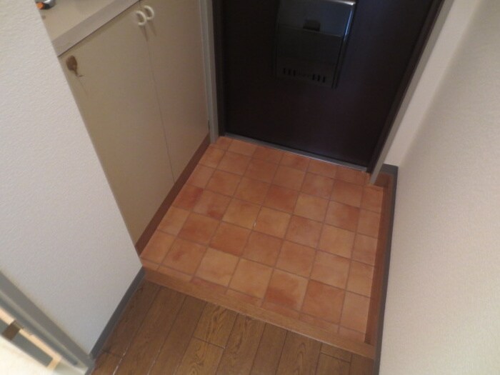 物件内観写真19　(玄関)