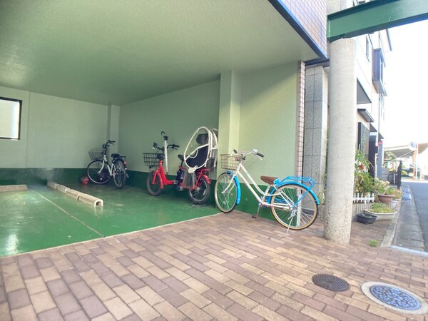 駐輪場