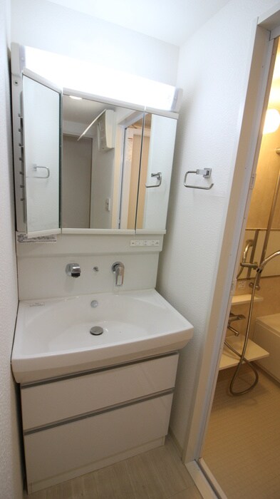 物件内観写真13　(洗面)