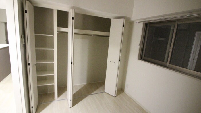 物件内観写真17　(収納)