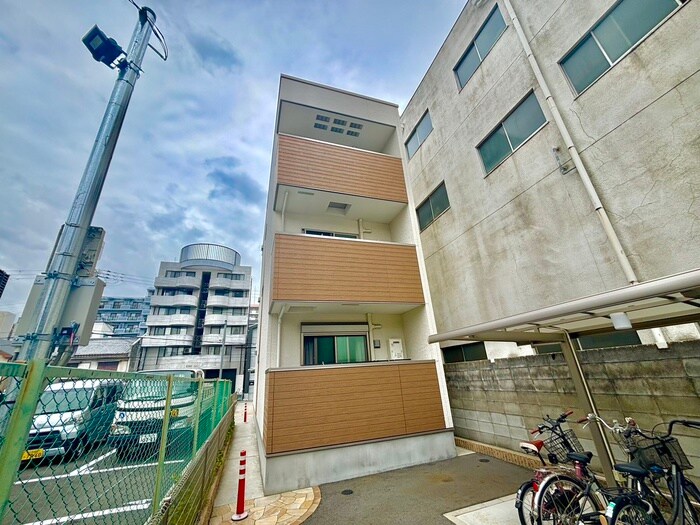 物件外観写真3　(外観写真)