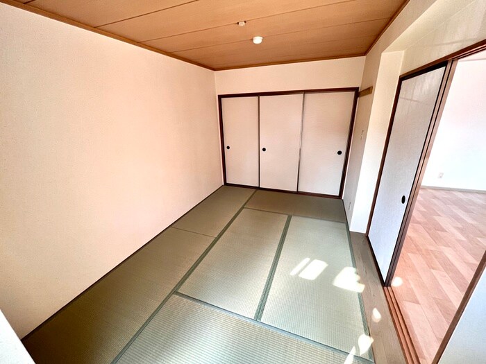 物件内観写真13　(居室)