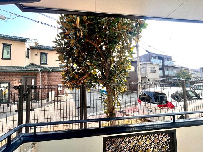 物件内観写真22　(室内からの展望)