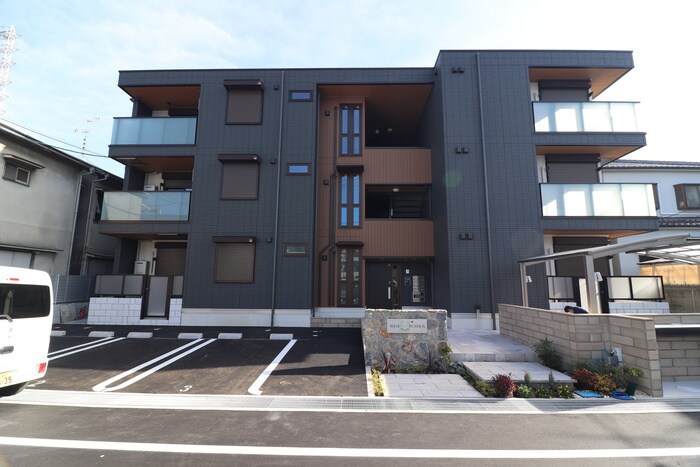 物件外観写真2　(外観写真)