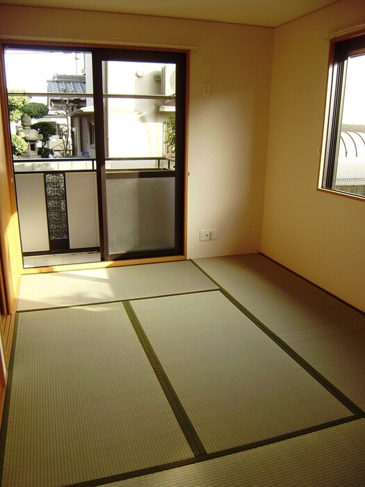 物件内観写真13　(居室)