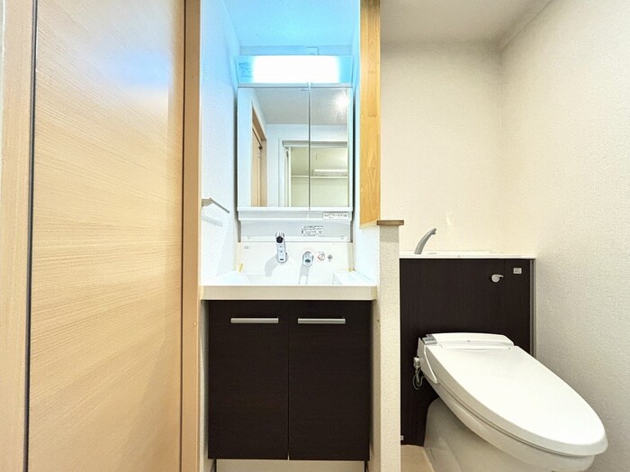 物件内観写真10　(洗面)