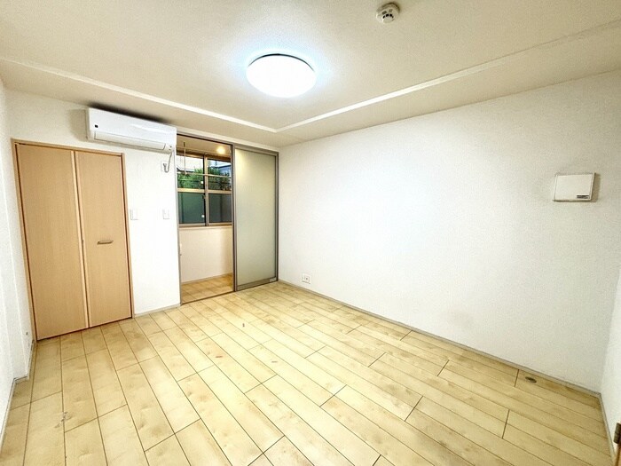 物件内観写真15　(居室)