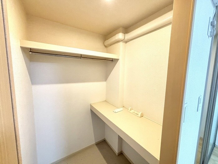 物件内観写真16　(収納)