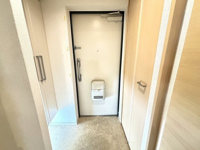 物件内観写真17　(玄関)
