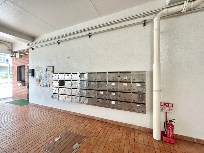 物件外観写真6　(建物設備)