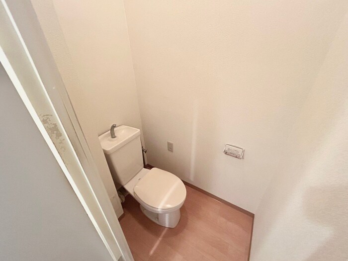 物件内観写真10　(トイレ)