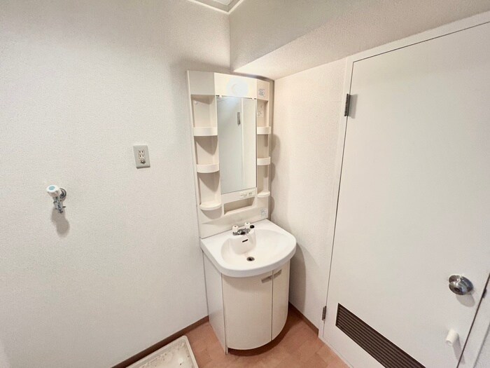 物件内観写真11　(洗面)