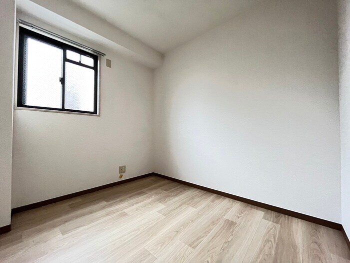 物件内観写真19　(居室)